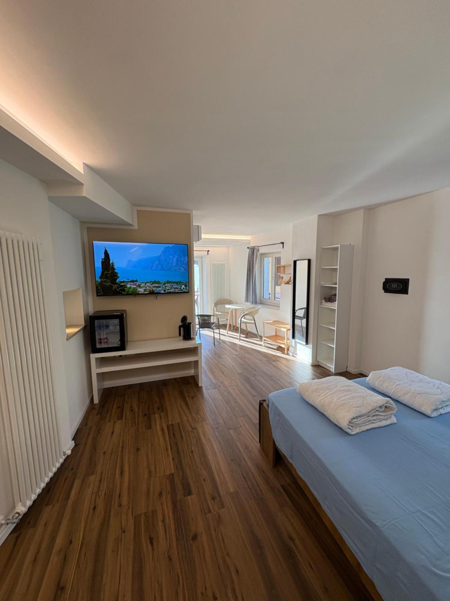 Casa Pitem Bed & Breakfast Torbole Sul Garda Phòng bức ảnh